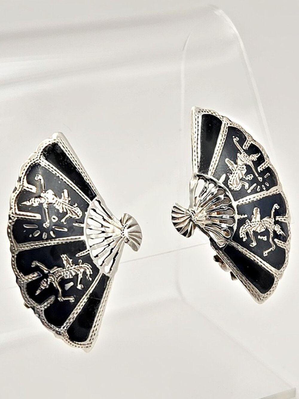 Vintage 1940s Siam Sterling Silver Fan Earrings Black Niello Thai Dancer Clip-On